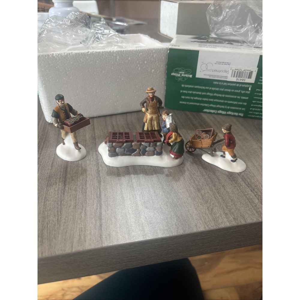 Dept. 56 Tending The Cold Frame Set of 3 Retired Dickens Village 58416 Pristine